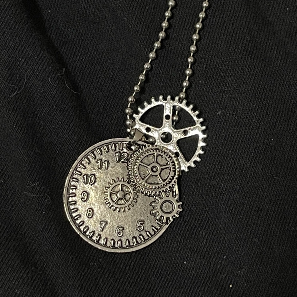 Silver gear necklace